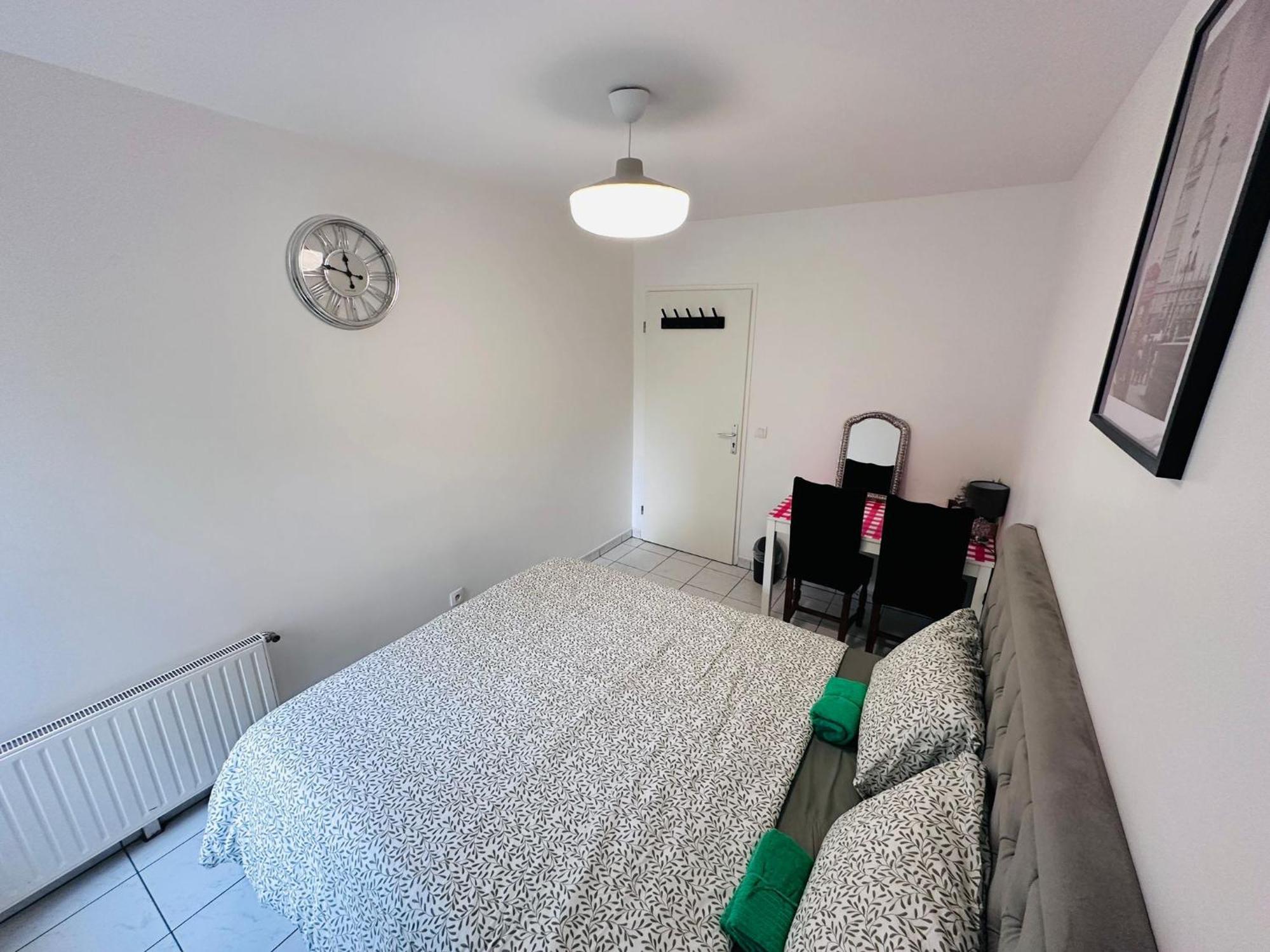 Sri-Indo Bobigny Paris Apartman Kültér fotó