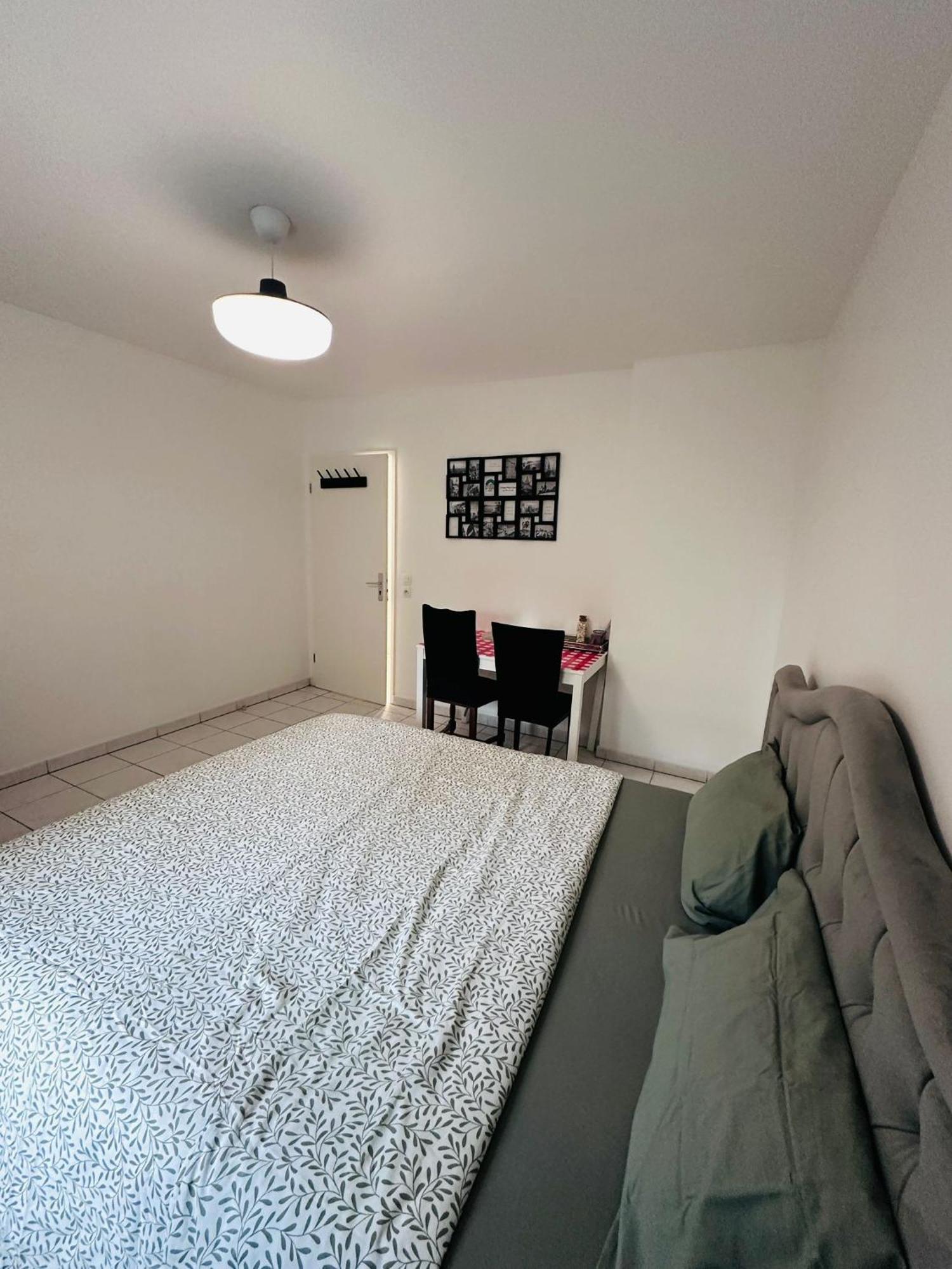 Sri-Indo Bobigny Paris Apartman Kültér fotó