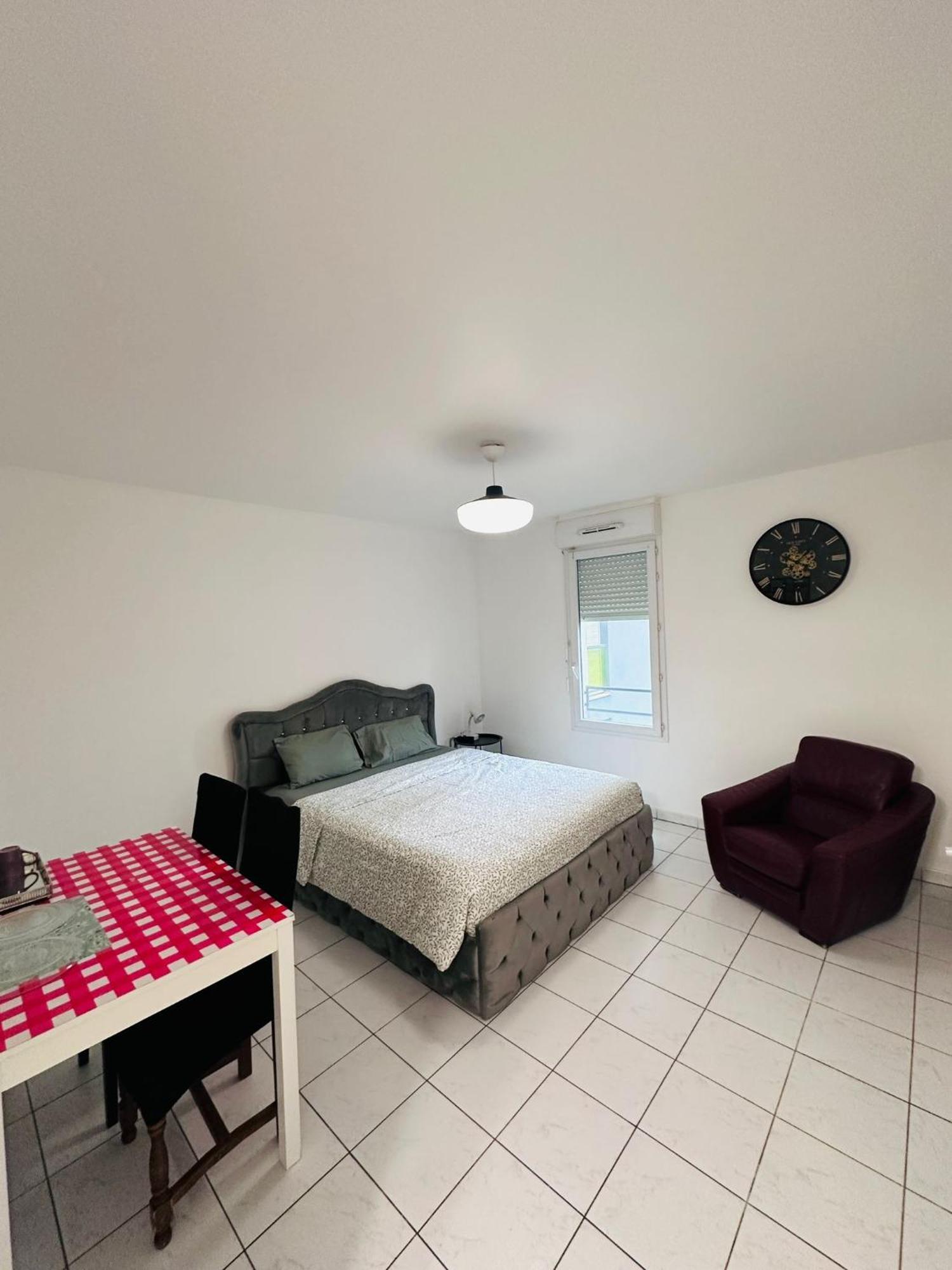 Sri-Indo Bobigny Paris Apartman Kültér fotó